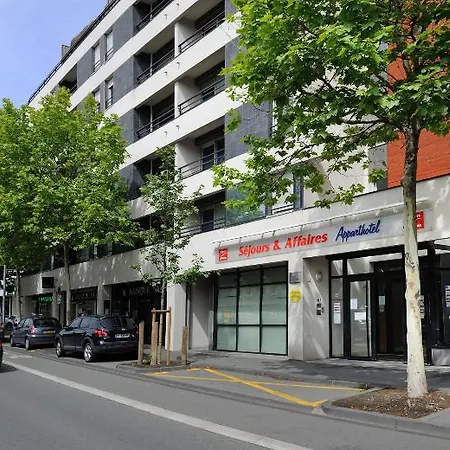 厄斯德姆克莱蒙费朗日尔戈维亚酒店