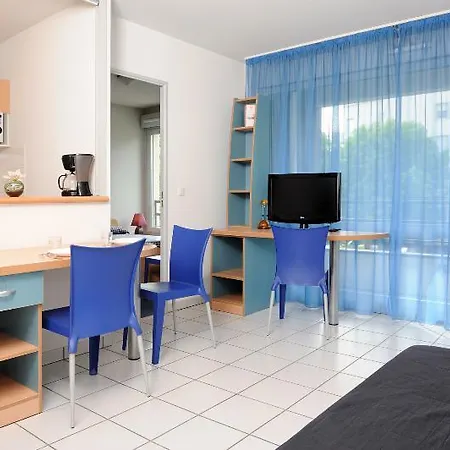 厄斯德姆克莱蒙费朗日尔戈维亚酒店 公寓式酒店 克莱蒙费朗