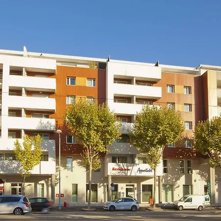 厄斯德姆克莱蒙费朗日尔戈维亚酒店